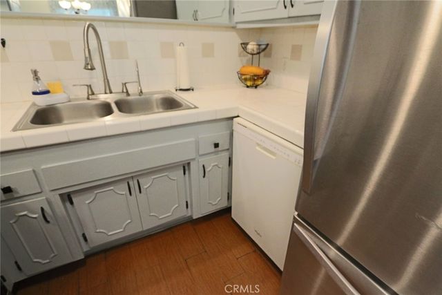 19208 Avenue Of The Oaks J, Newhall, CA 91321