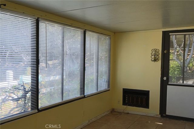 19208 Avenue Of The Oaks J, Newhall, CA 91321