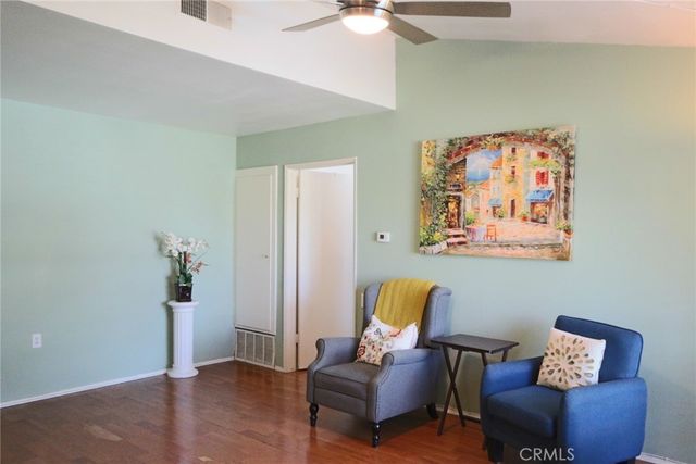 19208 Avenue Of The Oaks J, Newhall, CA 91321