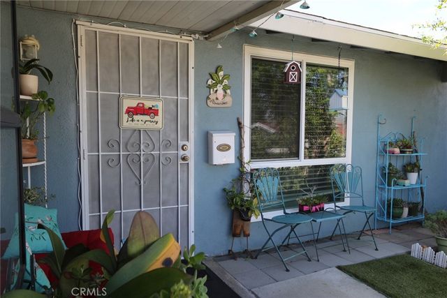 19208 Avenue Of The Oaks J, Newhall, CA 91321