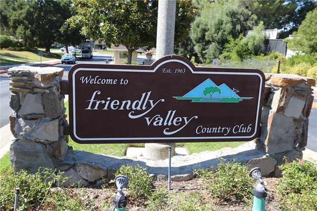 19208 Avenue Of The Oaks J, Newhall, CA 91321