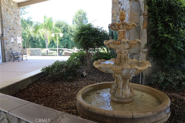 19208 Avenue Of The Oaks J, Newhall, CA 91321