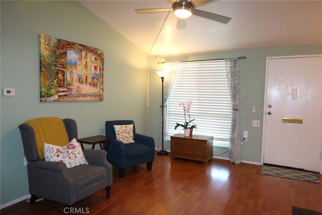 19208 Avenue Of The Oaks J, Newhall, CA 91321