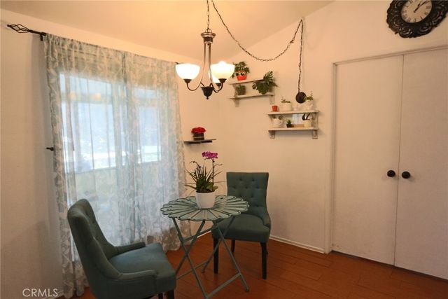 19208 Avenue Of The Oaks J, Newhall, CA 91321