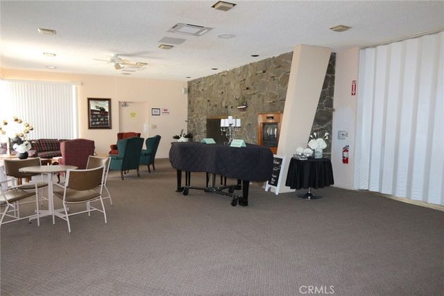 19208 Avenue Of The Oaks J, Newhall, CA 91321