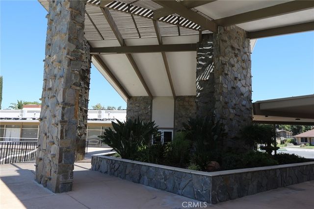 19208 Avenue Of The Oaks J, Newhall, CA 91321