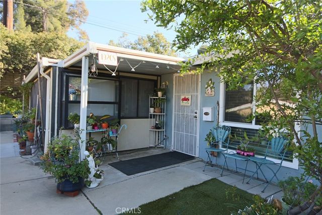 19208 Avenue Of The Oaks J, Newhall, CA 91321