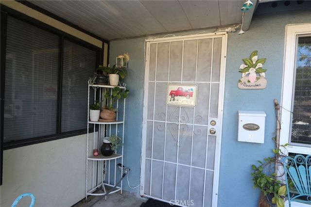 19208 Avenue Of The Oaks J, Newhall, CA 91321