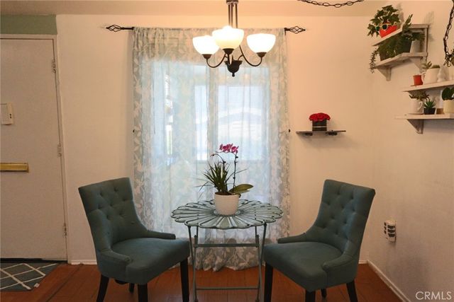 19208 Avenue Of The Oaks J, Newhall, CA 91321