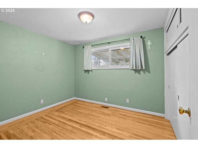 12712 Se BUSH St, Portland, OR 97236