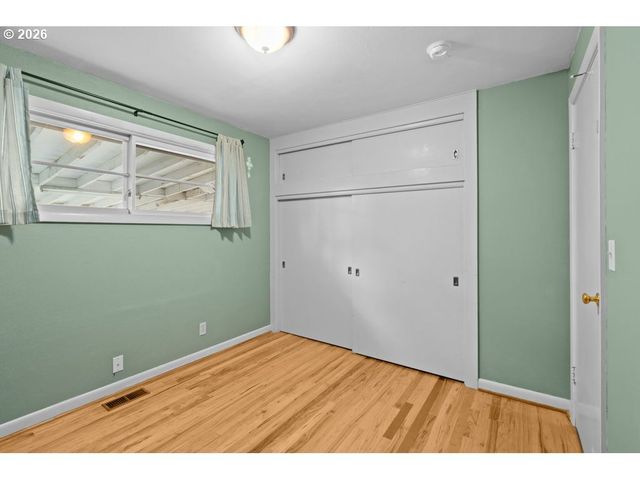 12712 Se BUSH St, Portland, OR 97236