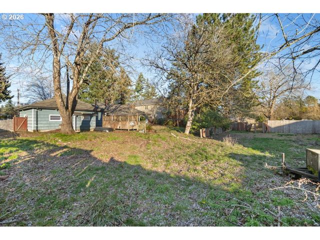 12712 Se BUSH St, Portland, OR 97236