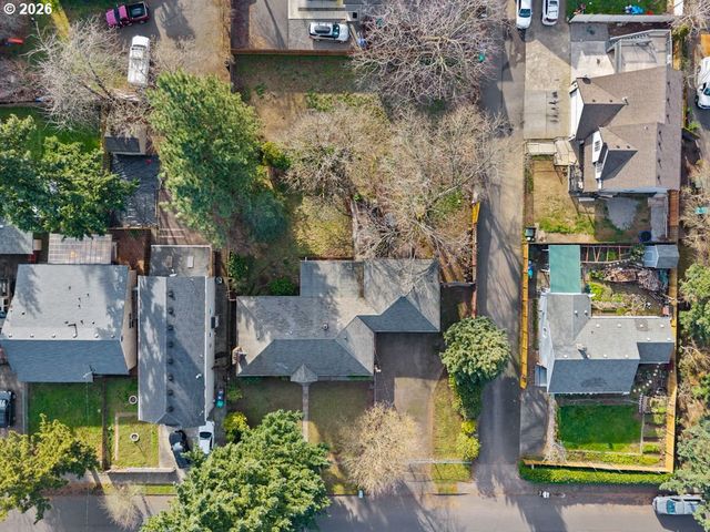 12712 Se BUSH St, Portland, OR 97236