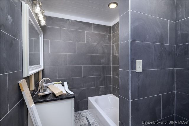 4515 Payne Koehler Road, New Albany, IN 47150