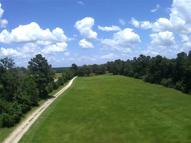 2264 N Fm 1486 Road, Montgomery, TX 77356