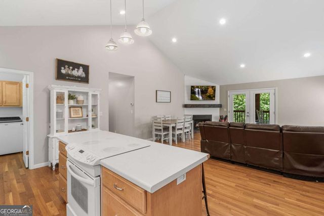 578 Dockery Creek Road, Young Harris, GA 30582