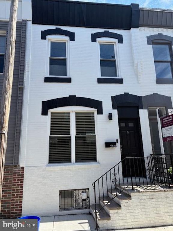 2439 S CLARION ST, Philadelphia, PA 19148