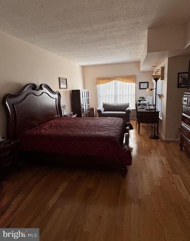 6044 MAIN ST, Voorhees, NJ 08043