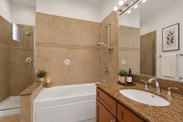 2538 W Flournoy Street 2, Chicago, IL 60612