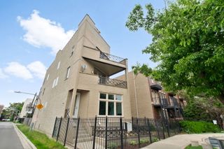 2538 W Flournoy Street 2, Chicago, IL 60612