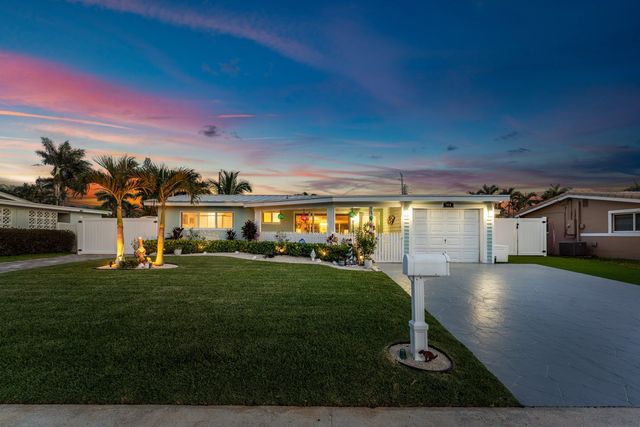 904 SE 15th Court, Deerfield Beach, FL 33441