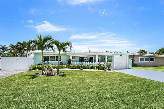 904 SE 15th Court, Deerfield Beach, FL 33441