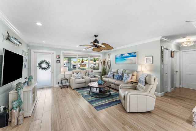 904 SE 15th Court, Deerfield Beach, FL 33441