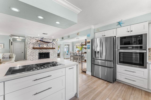 904 SE 15th Court, Deerfield Beach, FL 33441