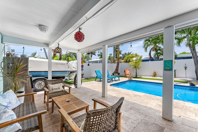 904 SE 15th Court, Deerfield Beach, FL 33441