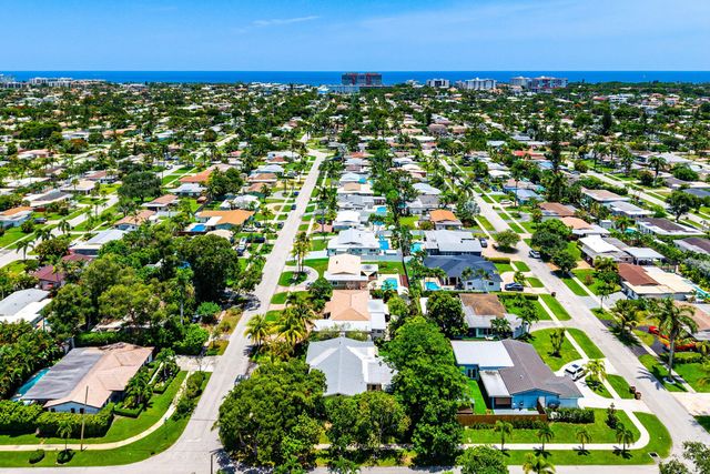 904 SE 15th Court, Deerfield Beach, FL 33441