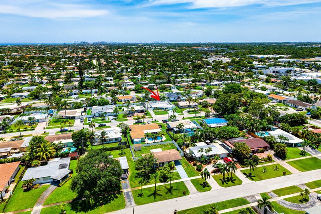 904 SE 15th Court, Deerfield Beach, FL 33441