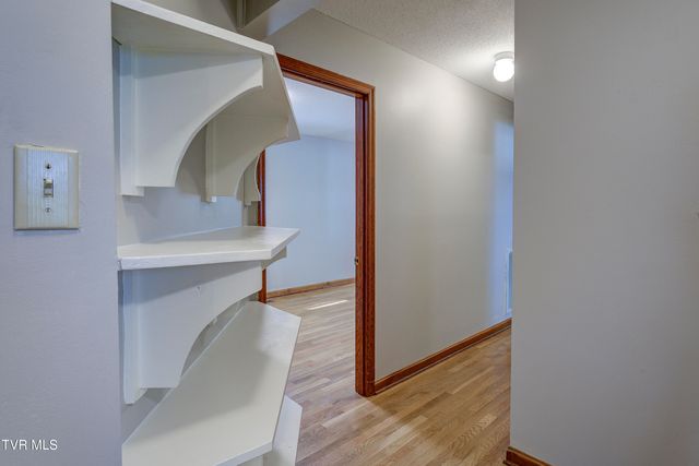126 Fairlawn Drive, Johnson City, TN 37601