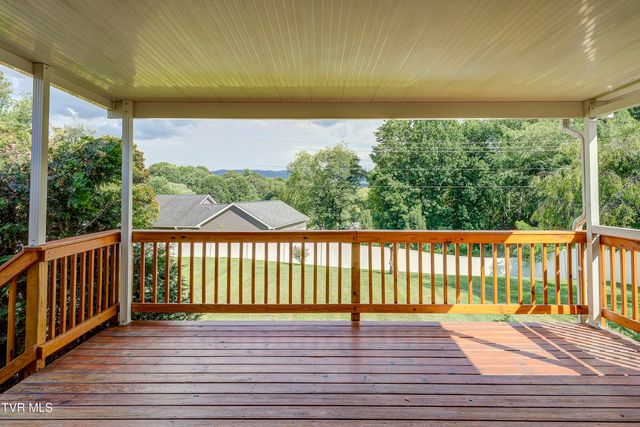 126 Fairlawn Drive, Johnson City, TN 37601