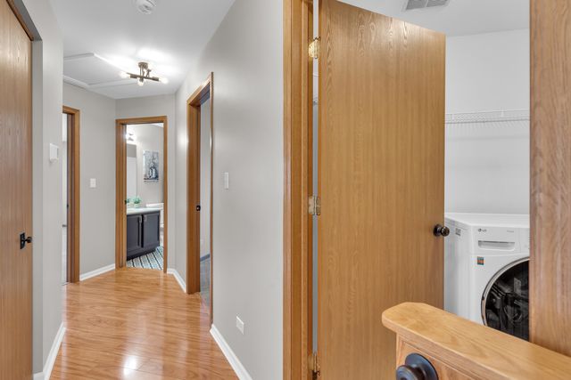239 Camel Bend Court 4, Schaumburg, IL 60194