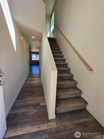 3704 W F Street, Bremerton, WA 98312