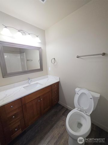 3704 W F Street, Bremerton, WA 98312