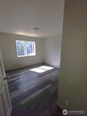 3704 W F Street, Bremerton, WA 98312