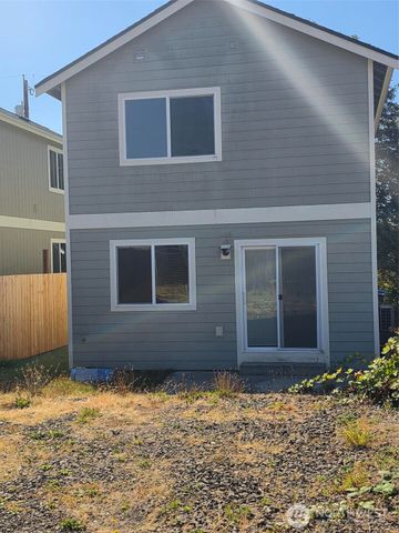3704 W F Street, Bremerton, WA 98312