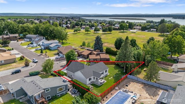 9386 Albert Way SE, Moses Lake, WA 98837