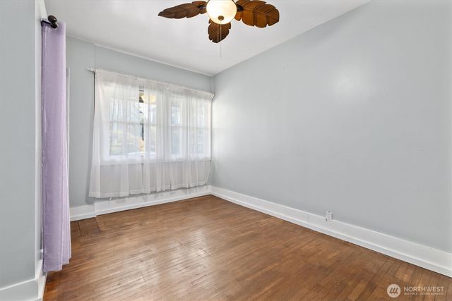 1721 3rd Avenue N, Seattle, WA 98109