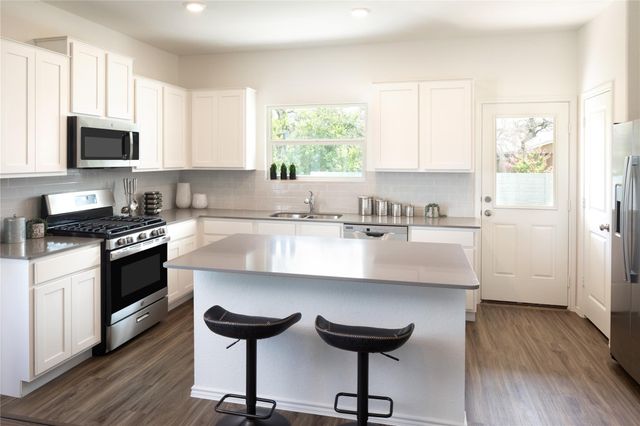 3325 Everett ST, Kyle, TX 78640