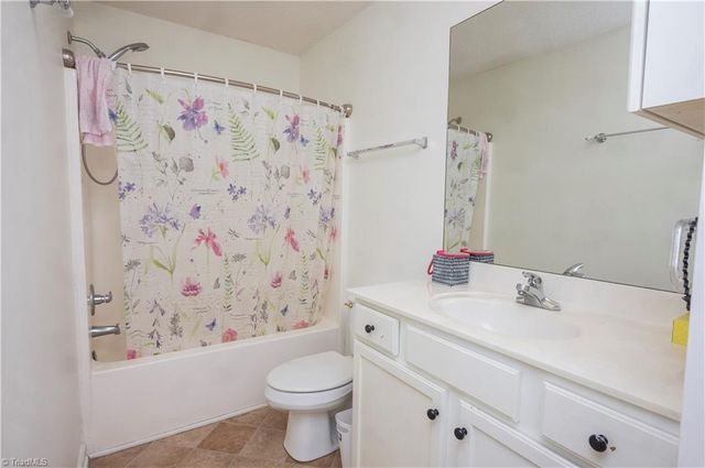 10 Hudson Circle, Greensboro, NC 27410