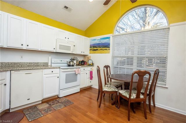 10 Hudson Circle, Greensboro, NC 27410