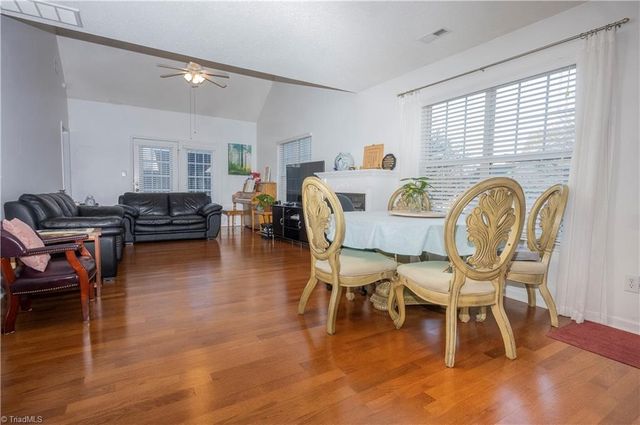 10 Hudson Circle, Greensboro, NC 27410