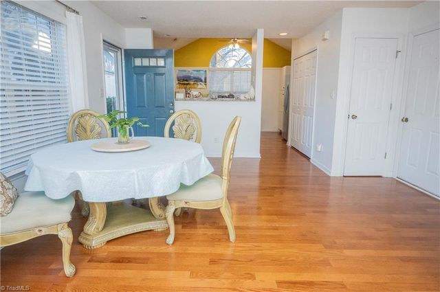 10 Hudson Circle, Greensboro, NC 27410