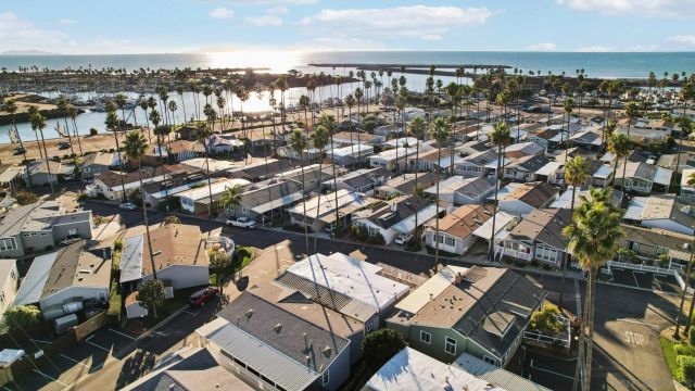 1215 Anchors Way Drive 135, Ventura, CA 93001