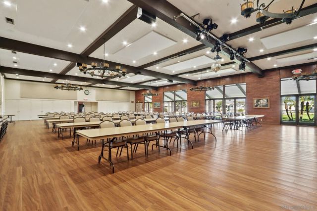 1215 Anchors Way Drive 135, Ventura, CA 93001