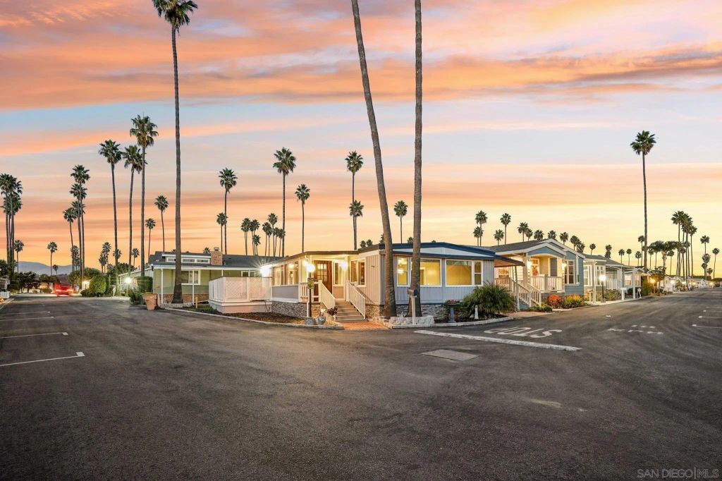 1215 Anchors Way Drive 135, Ventura, CA 93001