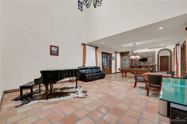 2304 Antigua Drive, Mission, TX 78572