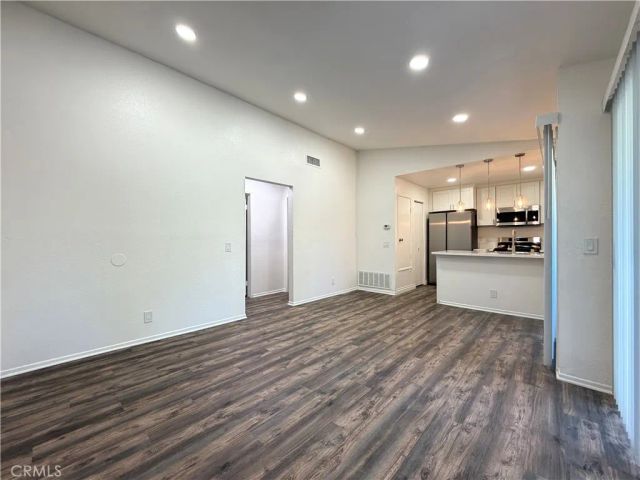 14030 McClure Avenue 201, Paramount, CA 90723